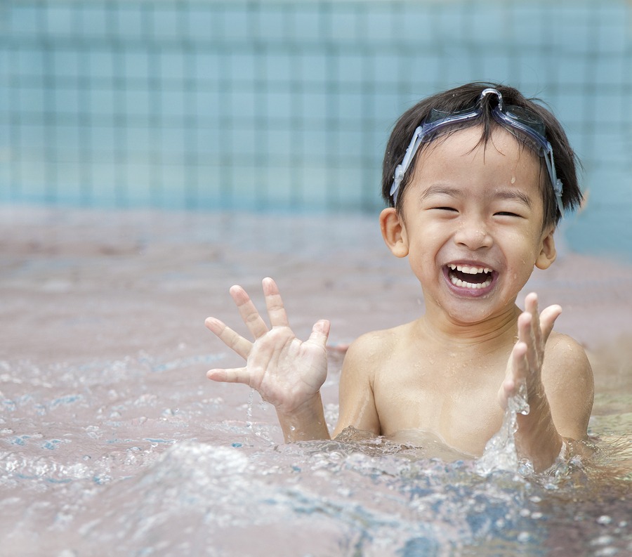 outdoor pools and splash pads